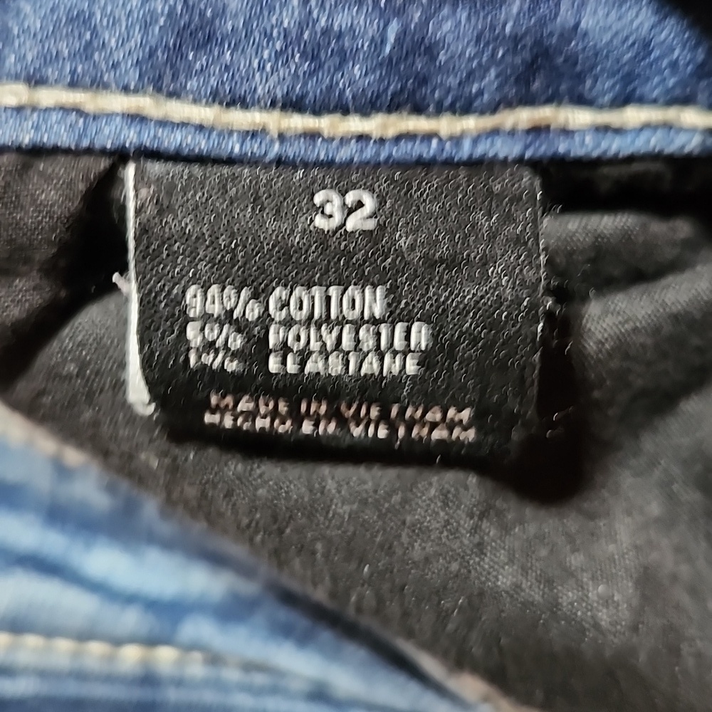 BUCKLE BLACK FIT NO. 53 DISTRESSED EMBROIDERED RAW-EDGE DENIM JEAN SHORT… - Picture 12 of 14